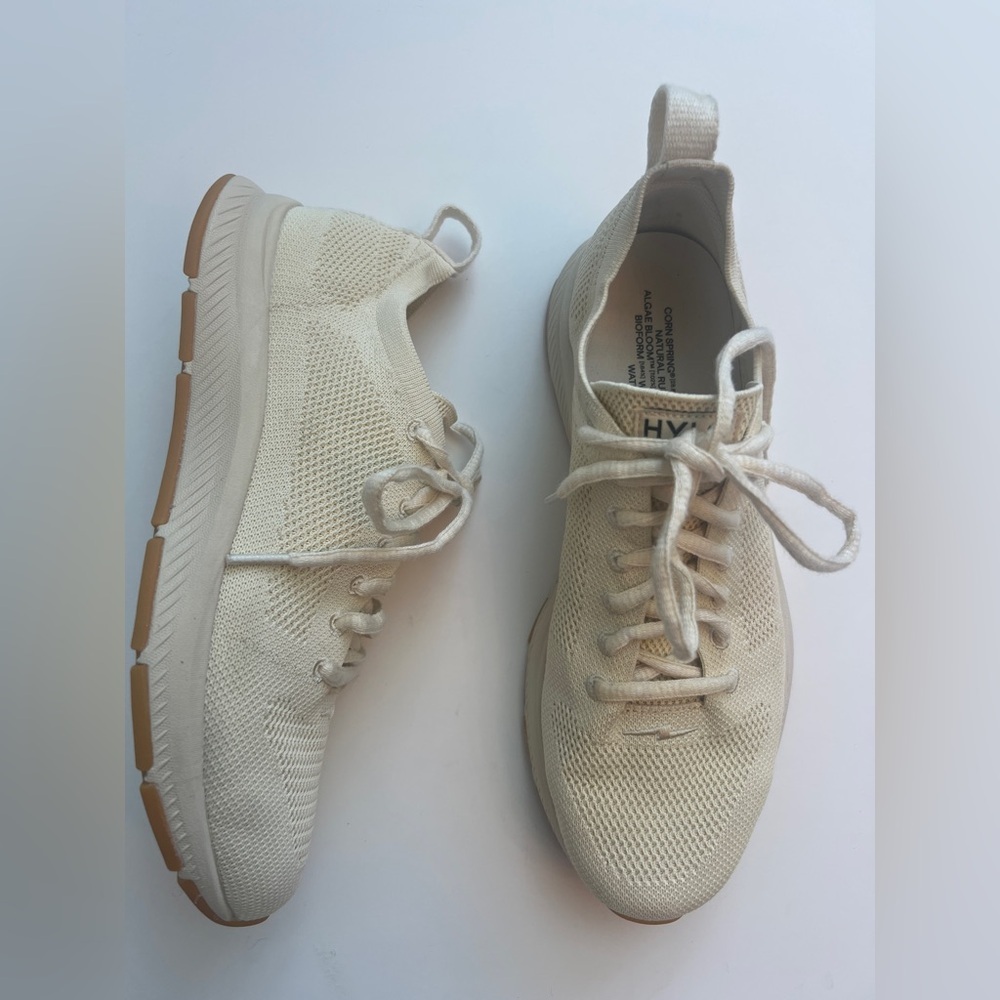 Hylo Vegan Running Shoes, Size 10